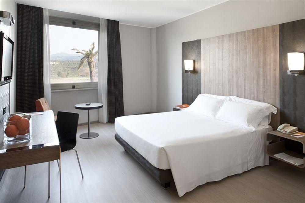 Thotel Lamezia Lamezia Terme Extérieur photo